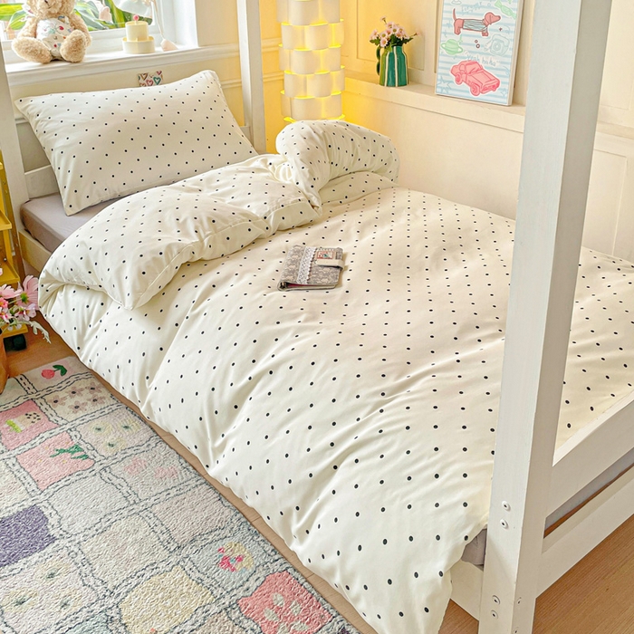 91家纺网 家纺一手货源 找家纺 2025直播云感学生宿舍床四件套水洗棉简约风小碎花被套床笠三四件套—单被套 白波点