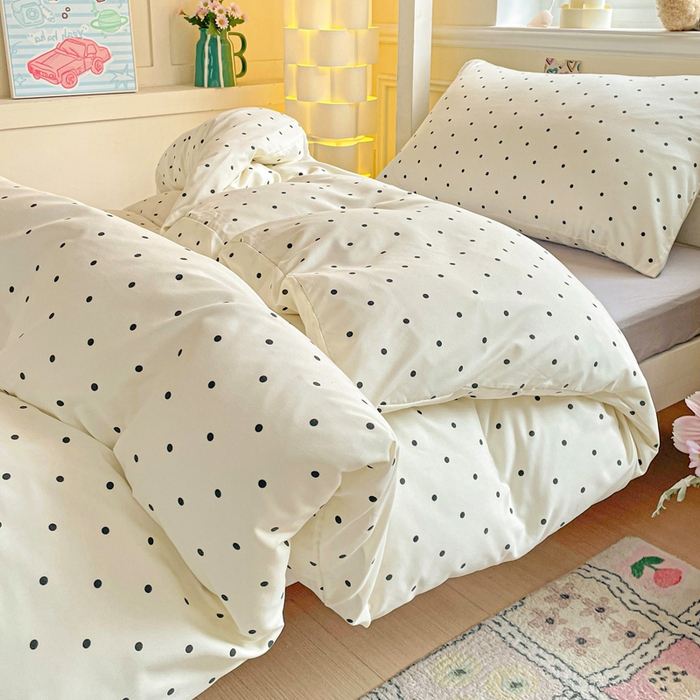 91家纺网 家纺一手货源 找家纺 2025直播云感学生宿舍床四件套水洗棉简约风小碎花被套床笠三四件套—单被套 白波点