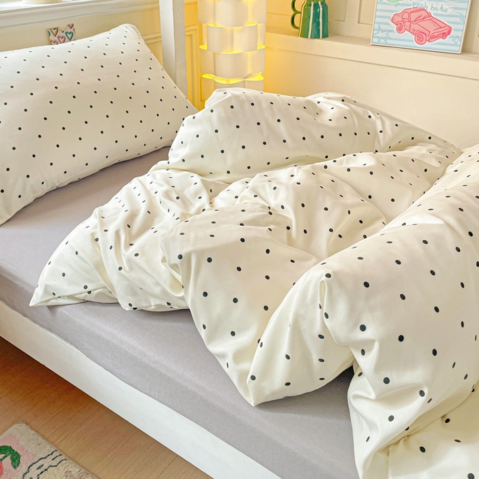 91家纺网 家纺一手货源 找家纺 2025直播云感学生宿舍床四件套水洗棉简约风小碎花被套床笠三四件套—单被套 白波点