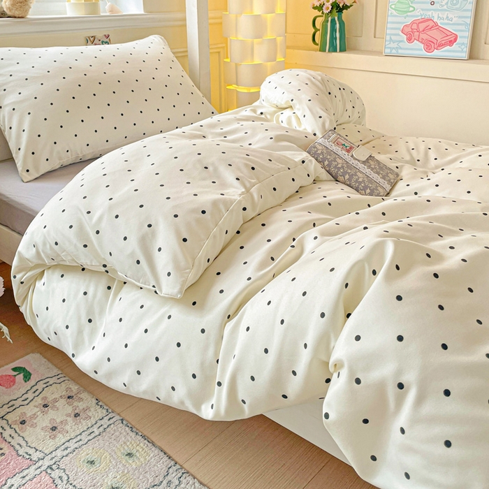 91家纺网 家纺一手货源 找家纺 2025直播云感学生宿舍床四件套水洗棉简约风小碎花被套床笠三四件套—单被套 白波点