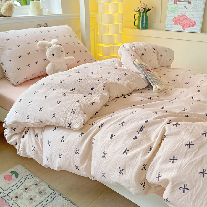 91家纺网 家纺一手货源 找家纺 2025直播云感学生宿舍床四件套水洗棉简约风小碎花被套床笠三四件套—单被套 蝴蝶结