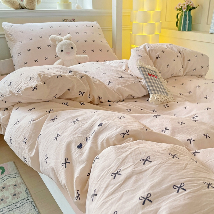 91家纺网 家纺一手货源 找家纺 2025直播云感学生宿舍床四件套水洗棉简约风小碎花被套床笠三四件套—单被套 蝴蝶结