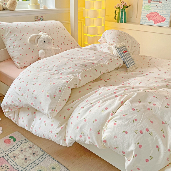 91家纺网 家纺一手货源 找家纺 2025直播云感学生宿舍床四件套水洗棉简约风小碎花被套床笠三四件套—单被套 花语