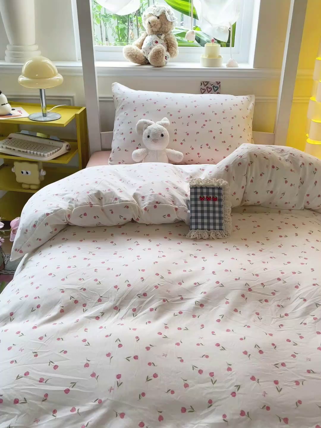 91家纺网 家纺一手货源 找家纺 2025直播云感学生宿舍床四件套水洗棉简约风小碎花被套床笠三四件套—单被套 花语