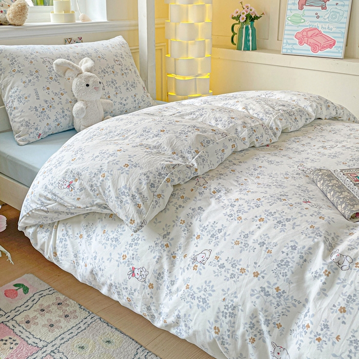 91家纺网 家纺一手货源 找家纺 2025直播云感学生宿舍床四件套水洗棉简约风小碎花被套床笠三四件套—单被套 秘境兔