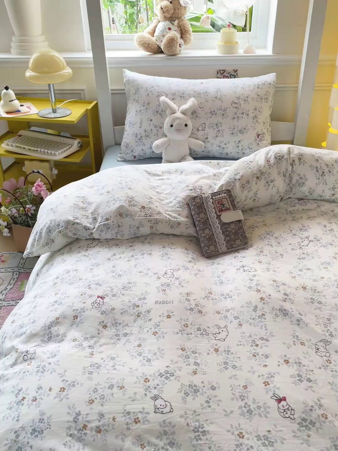 91家纺网 家纺一手货源 找家纺 2025直播云感学生宿舍床四件套水洗棉简约风小碎花被套床笠三四件套—单被套 秘境兔