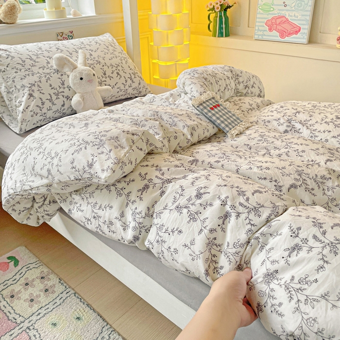 91家纺网 家纺一手货源 找家纺 2025直播云感学生宿舍床四件套水洗棉简约风小碎花被套床笠三四件套—单被套 枝叶