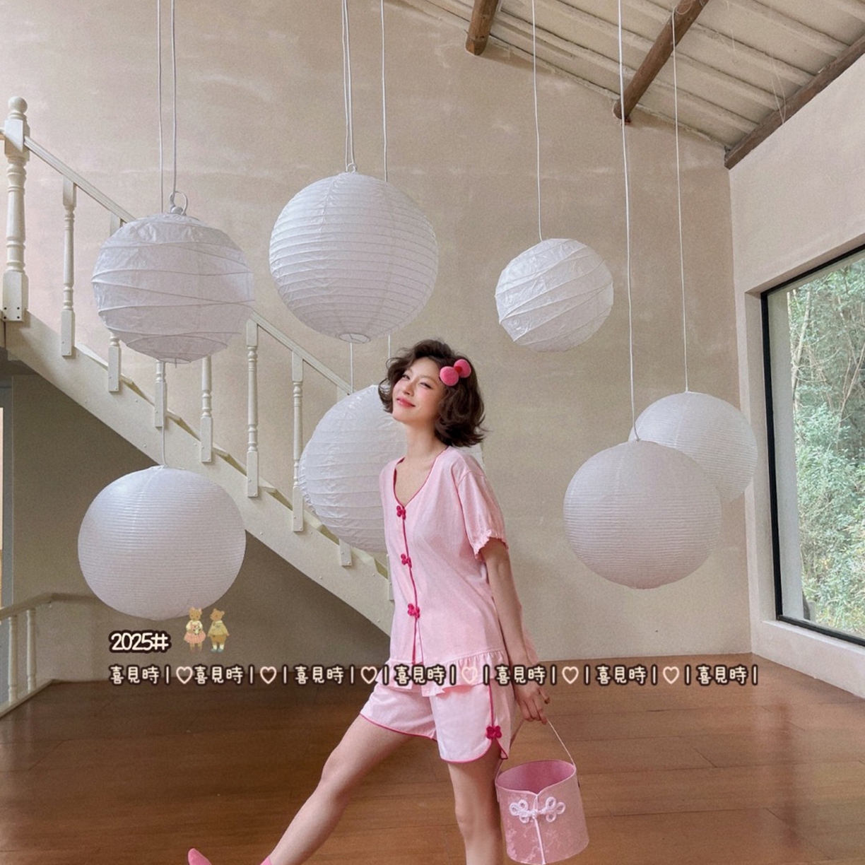 91家纺网 家纺一手货源 找家纺 妍景家居生活馆 2025新款小熊家-新中式风盘口套装 粉色