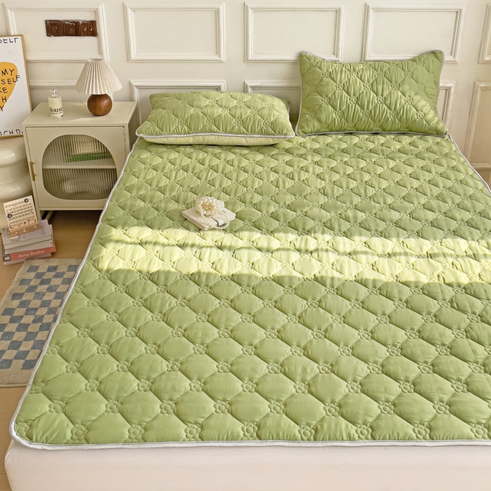 91家纺网 家纺一手货源 找家纺 纽缦家纺 2025新款云朵棉加厚夹棉床垫床护垫 纯色果绿