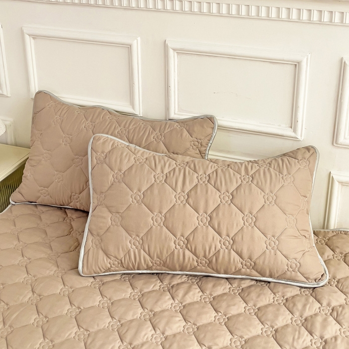 91家纺网 家纺一手货源 找家纺 纽缦家纺 2025新款云朵棉加厚夹棉床垫床护垫 纯色卡其