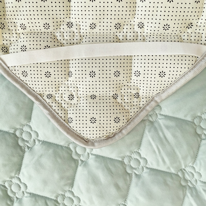 91家纺网 家纺一手货源 找家纺 纽缦家纺 2025新款云朵棉加厚夹棉床垫床护垫 纯色天蓝