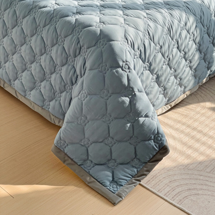 91家纺网 家纺一手货源 找家纺 纽缦家纺 2025新款纯色云朵棉加棉加厚单品床盖床盖单件单床盖（床单） 纯色藏青