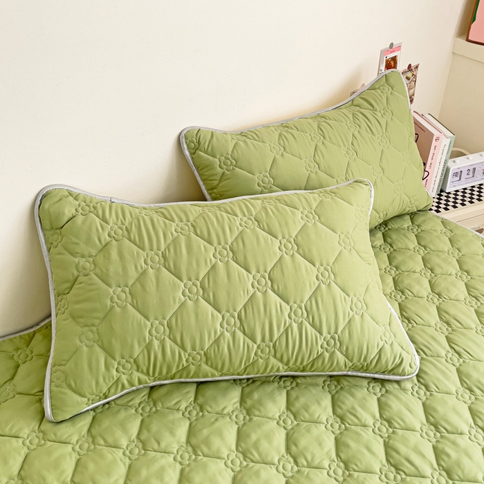 91家纺网 家纺一手货源 找家纺 纽缦家纺 2025新款云朵棉亲肤加厚夹棉单品床笠床笠单件单床笠 纯色果绿