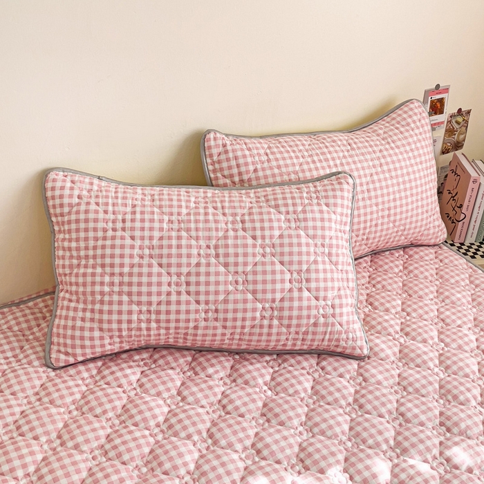 91家纺网 家纺一手货源 找家纺 纽缦家纺 2025新款云朵棉亲肤加厚夹棉单品床笠床笠单件单床笠 小粉格