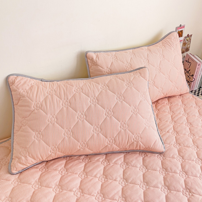 91家纺网 家纺一手货源 找家纺 纽缦家纺 2025新款云朵棉亲肤加厚夹棉单品床笠床笠单件单床笠 小粉条