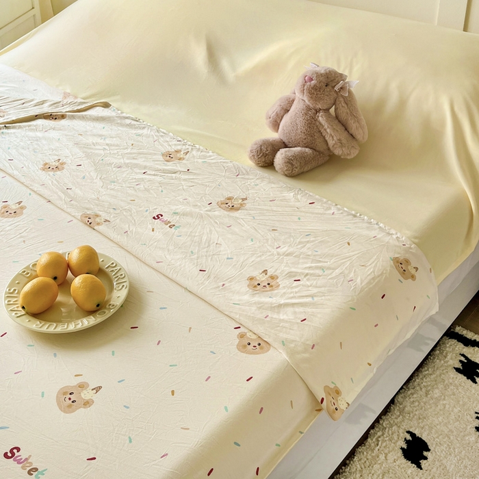 91家纺网 家纺一手货源 找家纺 纽缦家纺 2025春夏新款A类水洗棉印花睡袋 小熊冰淇淋