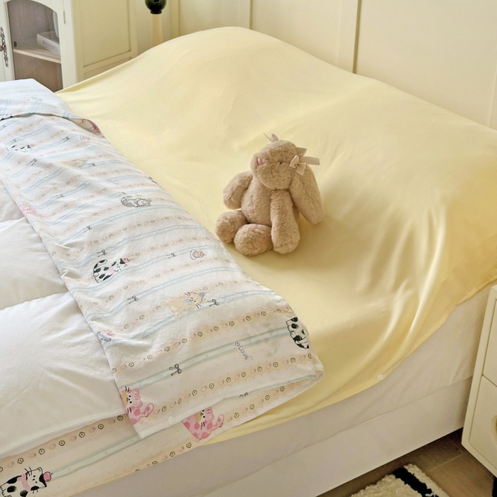 91家纺网 家纺一手货源 找家纺 纽缦家纺 2025春夏新款A类水洗棉印花睡袋 草莓猫饼