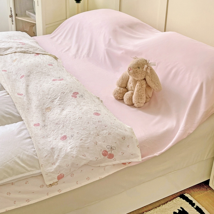 91家纺网 家纺一手货源 找家纺 纽缦家纺 2025春夏新款A类水洗棉印花睡袋 摘樱桃的小熊