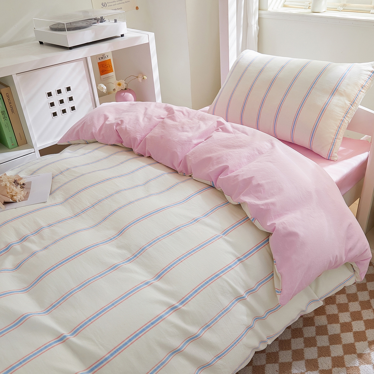 91家纺网 家纺一手货源 找家纺 吾诺2025新款 色织全棉学生组合大礼包三件套四件套 白兰条