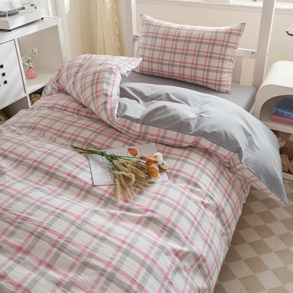 91家纺网 家纺一手货源 找家纺 吾诺2025新款 色织全棉学生组合大礼包三件套四件套 晨雾