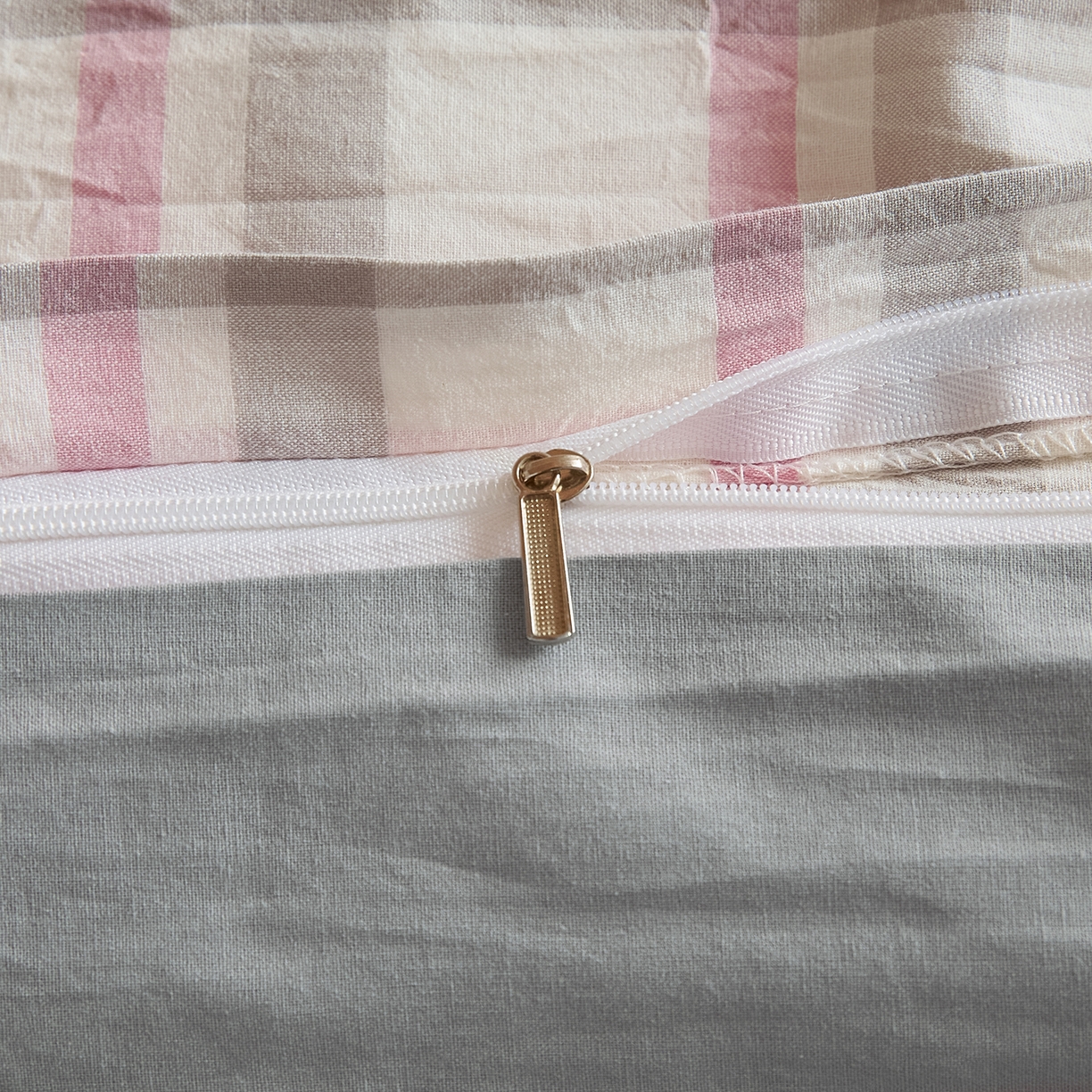 91家纺网 家纺一手货源 找家纺 吾诺2025新款 色织全棉学生组合大礼包三件套四件套 晨雾