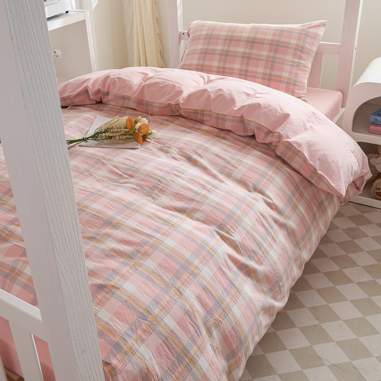 91家纺网 家纺一手货源 找家纺 吾诺2025新款 色织全棉学生组合大礼包三件套四件套 简希-粉