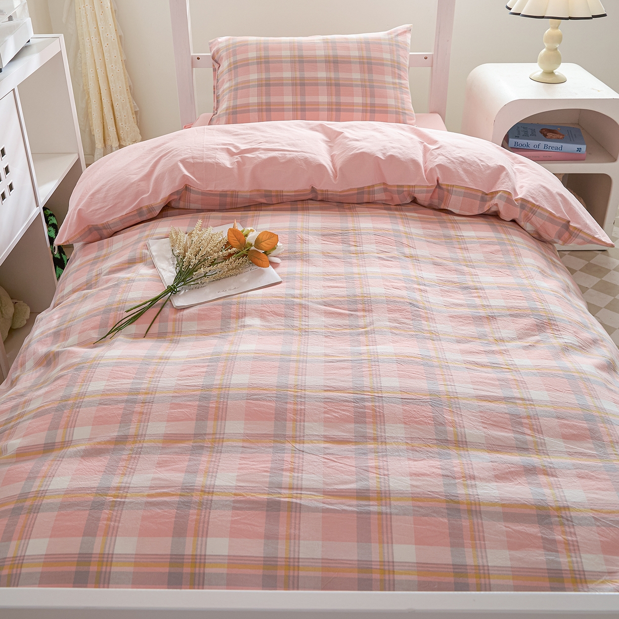 91家纺网 家纺一手货源 找家纺 吾诺2025新款 色织全棉学生组合大礼包三件套四件套 简希-粉