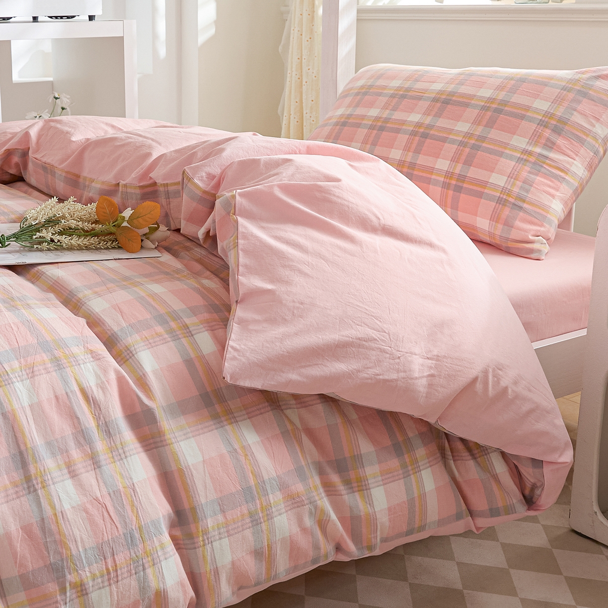 91家纺网 家纺一手货源 找家纺 吾诺2025新款 色织全棉学生组合大礼包三件套四件套 简希-粉