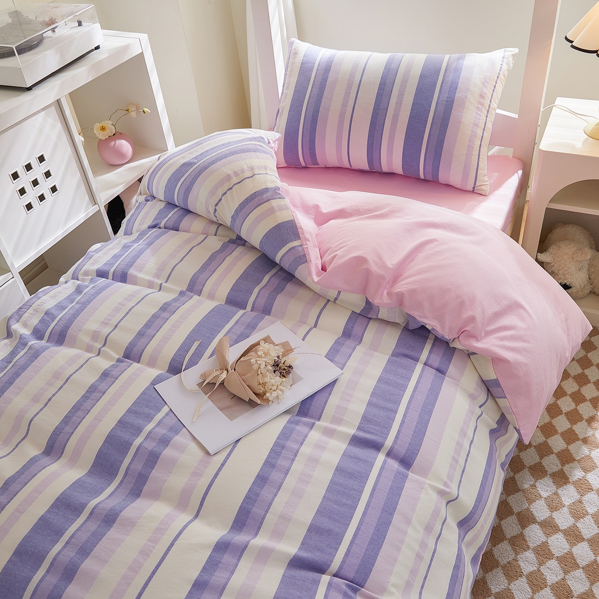 91家纺网 家纺一手货源 找家纺 吾诺2025新款 色织全棉学生组合大礼包三件套四件套 拉雯尔-紫