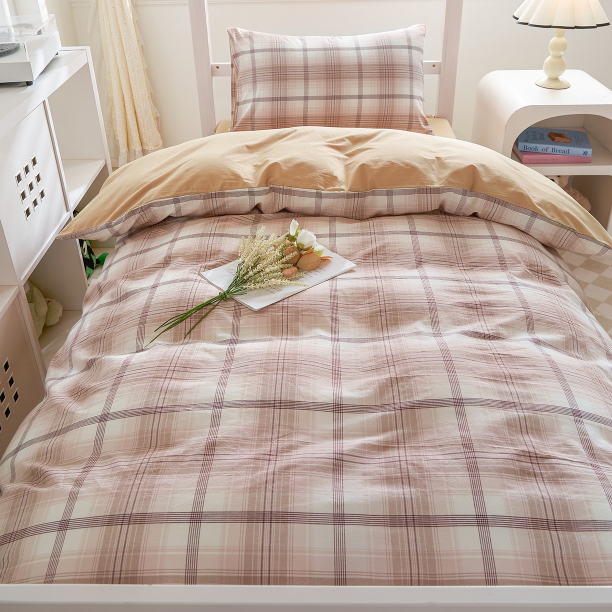 91家纺网 家纺一手货源 找家纺 吾诺2025新款 色织全棉学生组合大礼包三件套四件套 玛奇朵