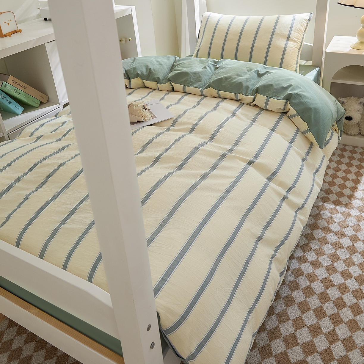 91家纺网 家纺一手货源 找家纺 吾诺2025新款 色织全棉学生组合大礼包三件套四件套 墨绿条