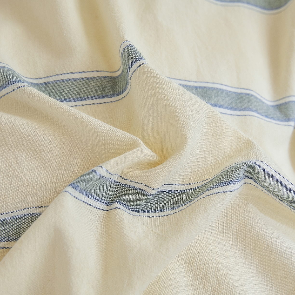 91家纺网 家纺一手货源 找家纺 吾诺2025新款 色织全棉学生组合大礼包三件套四件套 墨绿条