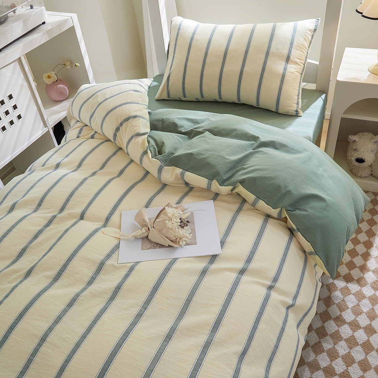 91家纺网 家纺一手货源 找家纺 吾诺2025新款 色织全棉学生组合大礼包三件套四件套 墨绿条