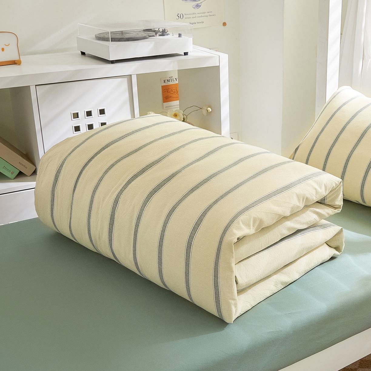 91家纺网 家纺一手货源 找家纺 吾诺2025新款 色织全棉学生组合大礼包三件套四件套 墨绿条