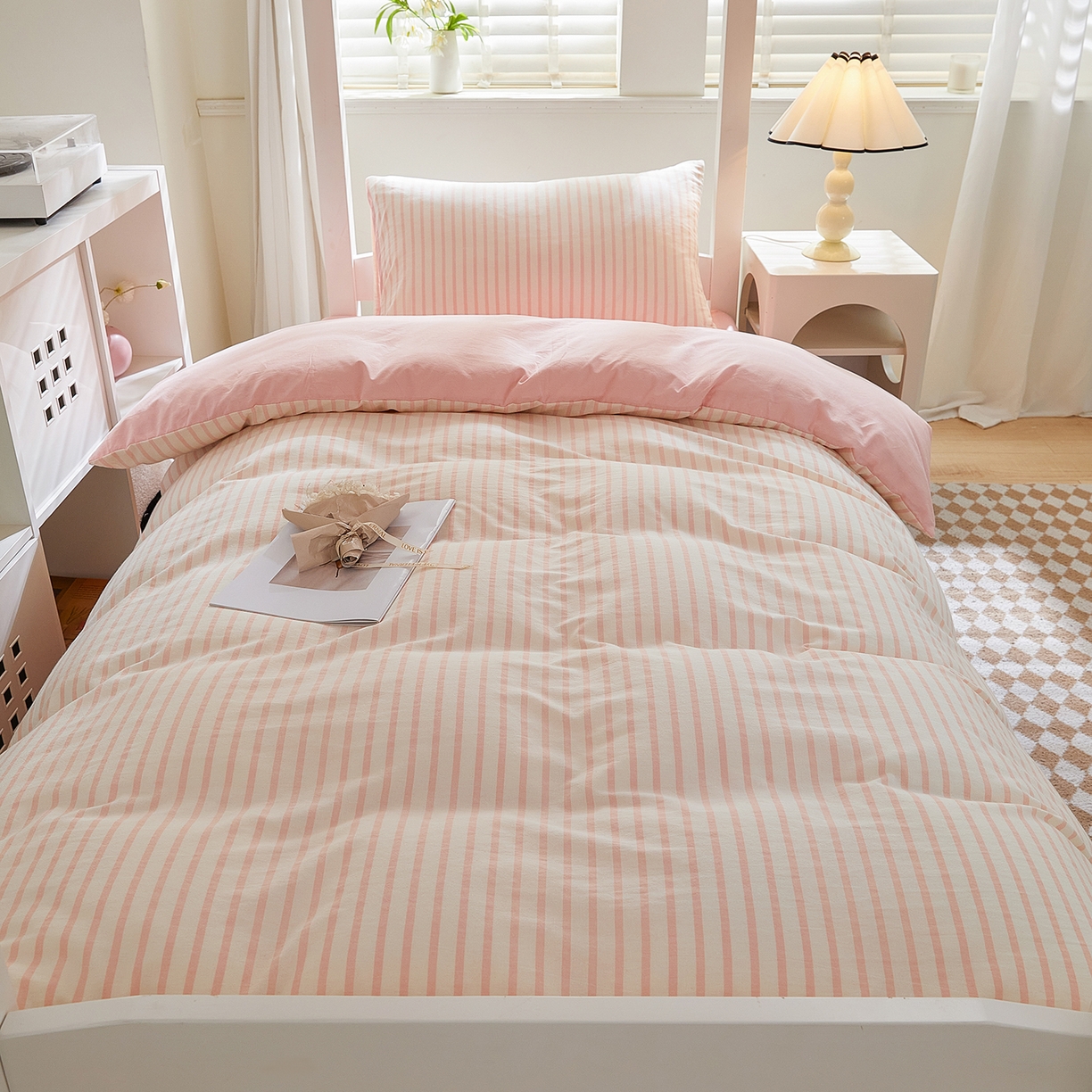 91家纺网 家纺一手货源 找家纺 吾诺2025新款 色织全棉学生组合大礼包三件套四件套 幽径粉