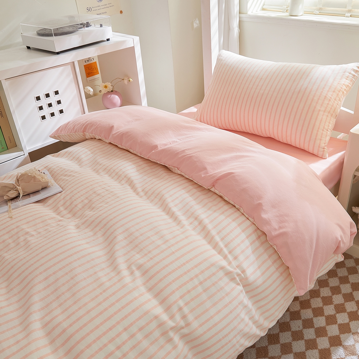 91家纺网 家纺一手货源 找家纺 吾诺2025新款 色织全棉学生组合大礼包三件套四件套 幽径粉