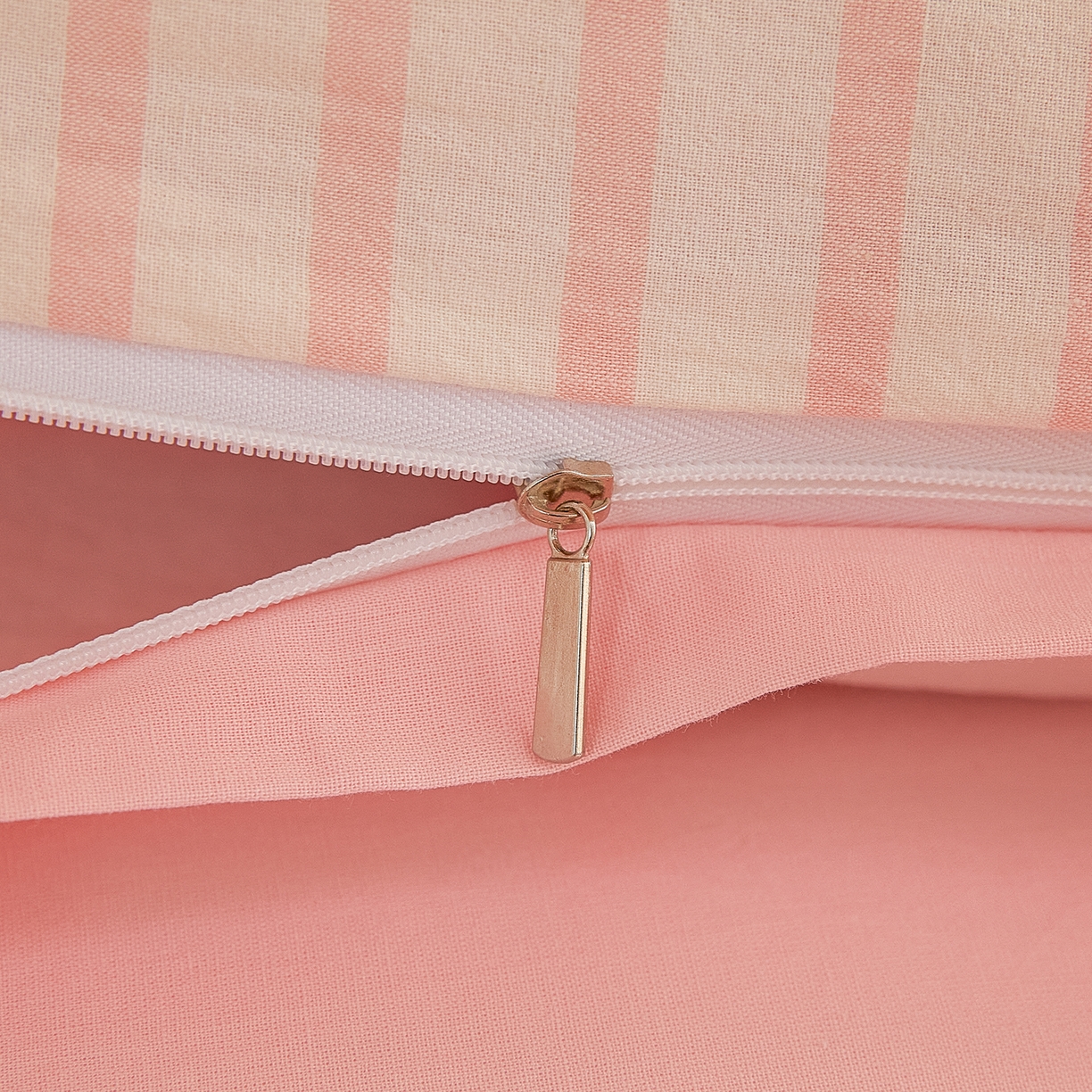 91家纺网 家纺一手货源 找家纺 吾诺2025新款 色织全棉学生组合大礼包三件套四件套 幽径粉