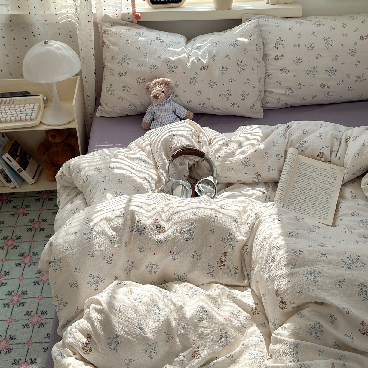 91家纺网 家纺一手货源 找家纺 沐芷 2025 A类木棉双层纱简约风床上四件套柔软手感宿舍三件套 徘徊兔兔