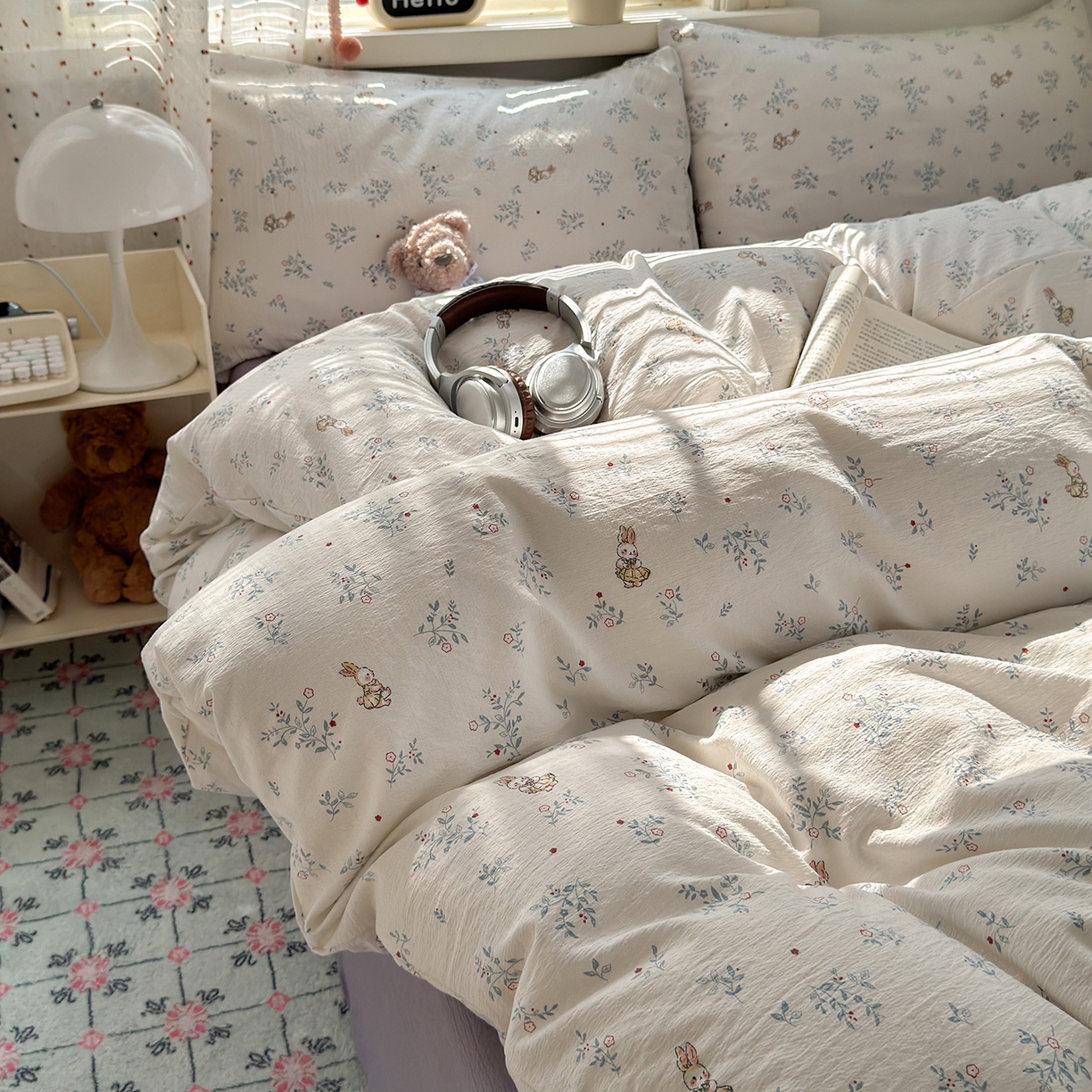 91家纺网 家纺一手货源 找家纺 沐芷 2025 A类木棉双层纱简约风床上四件套柔软手感宿舍三件套 徘徊兔兔