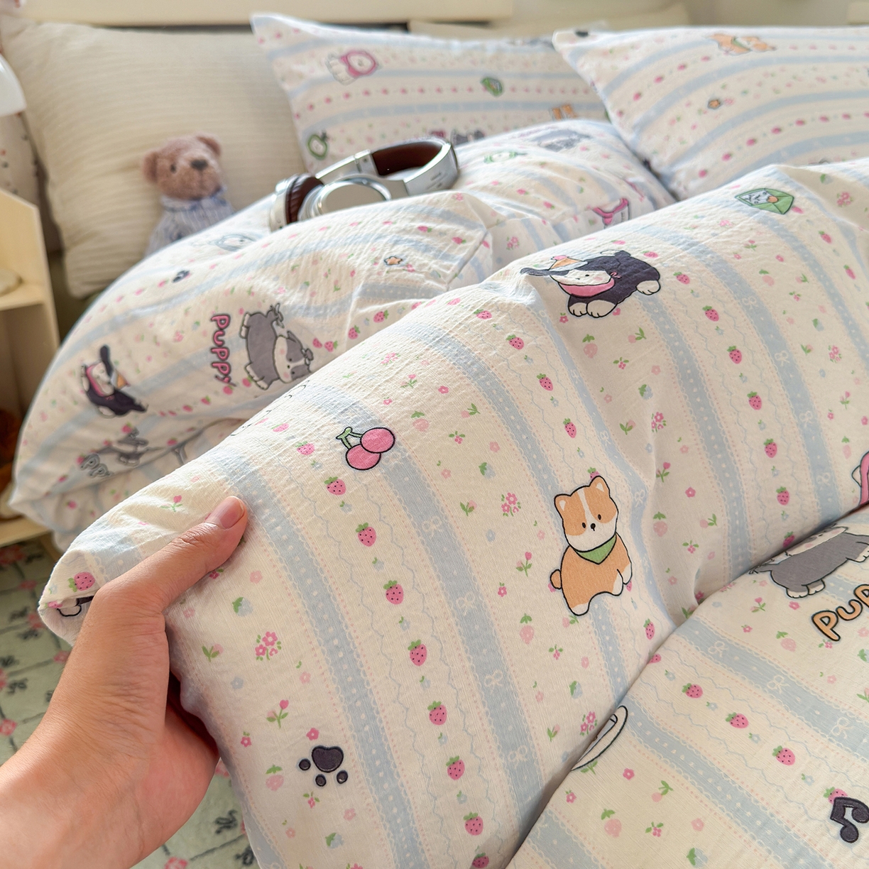 91家纺网 家纺一手货源 找家纺 沐芷 2025 A类木棉双层纱简约风床上四件套柔软手感宿舍三件套 可爱贝贝