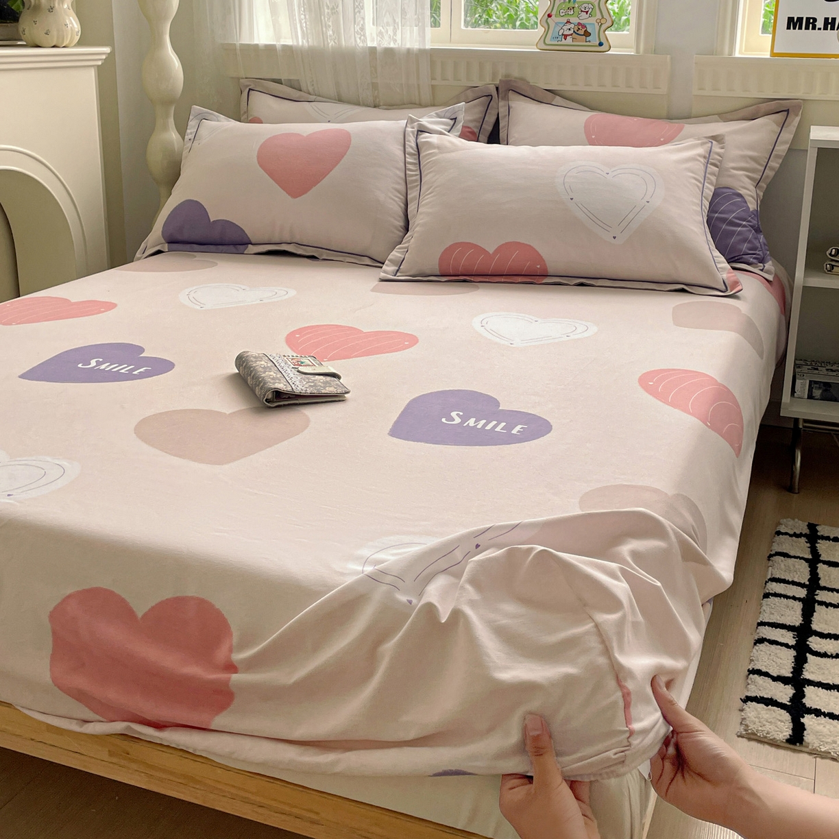 91家纺网 家纺一手货源 找家纺 纽缦家纺 2025新款全棉纯棉磨毛印花单床笠 床笠单件 浪漫心事粉