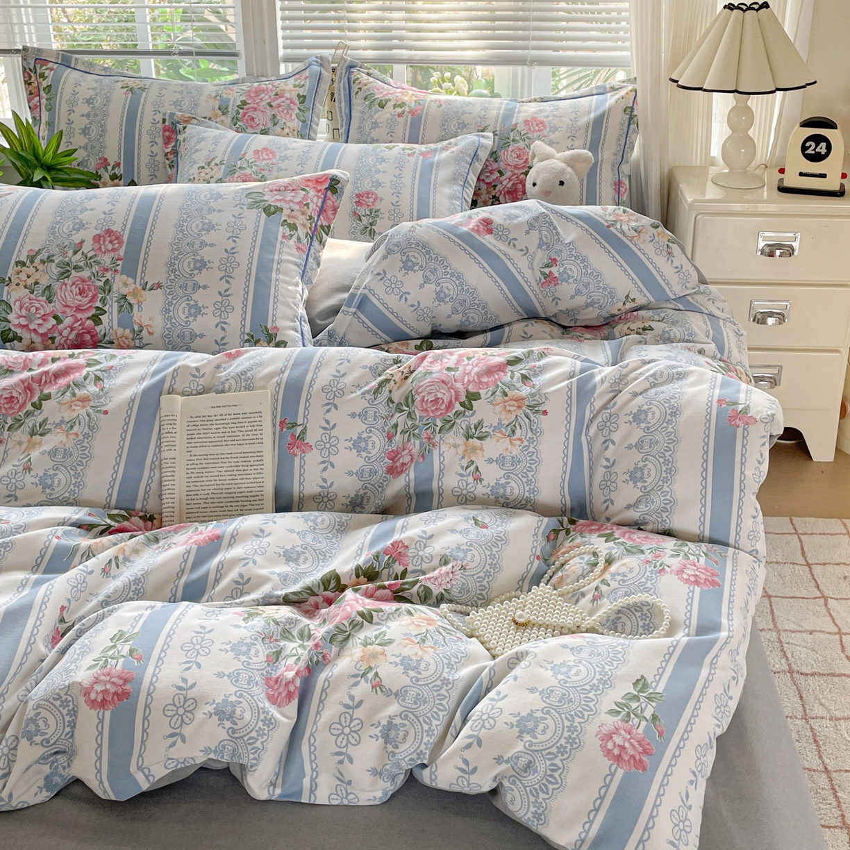 91家纺网 家纺一手货源 找家纺 纽缦家纺 2025新款全棉纯棉磨毛印花四件套 法芙娜蓝