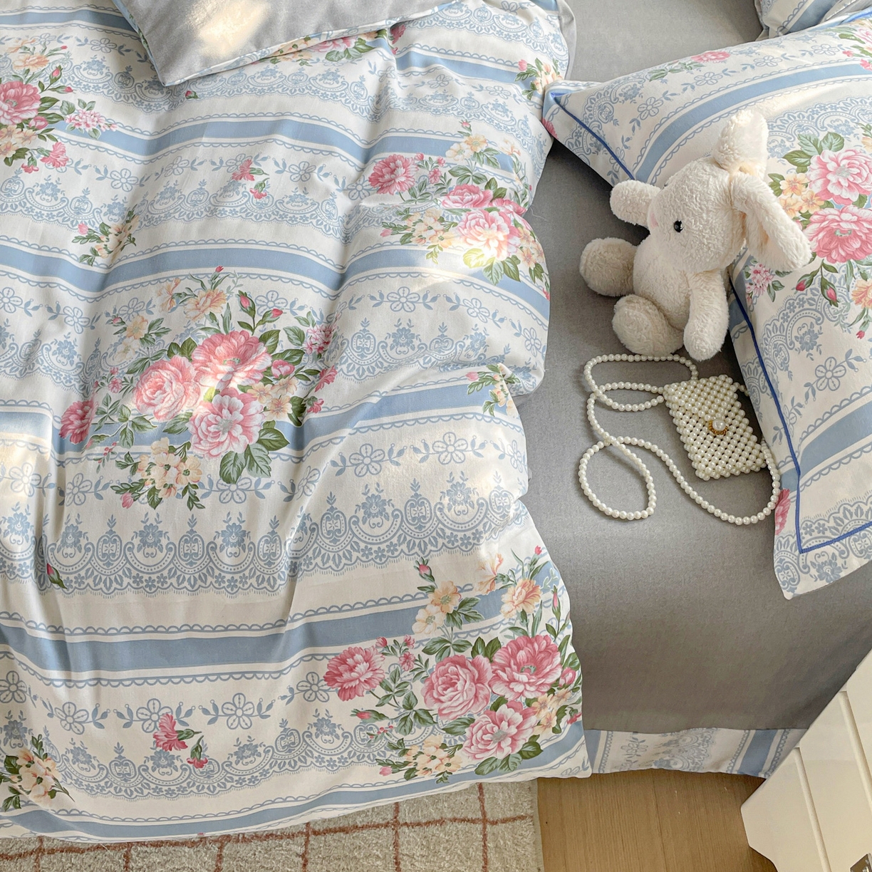 91家纺网 家纺一手货源 找家纺 纽缦家纺 2025新款全棉纯棉磨毛印花四件套 法芙娜蓝