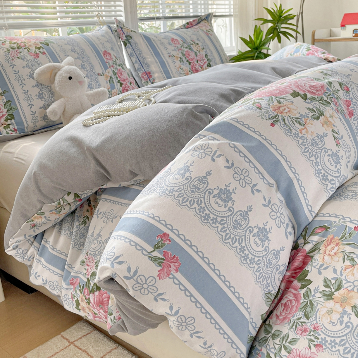 91家纺网 家纺一手货源 找家纺 纽缦家纺 2025新款全棉纯棉磨毛印花四件套 法芙娜蓝