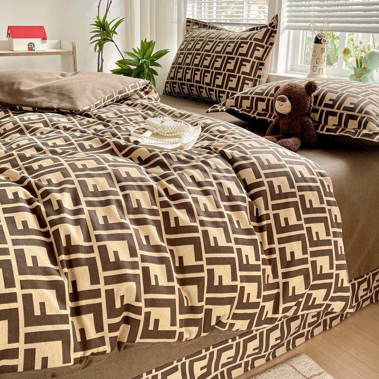 91家纺网 家纺一手货源 找家纺 纽缦家纺 2025新款全棉纯棉磨毛印花四件套 芬迪格