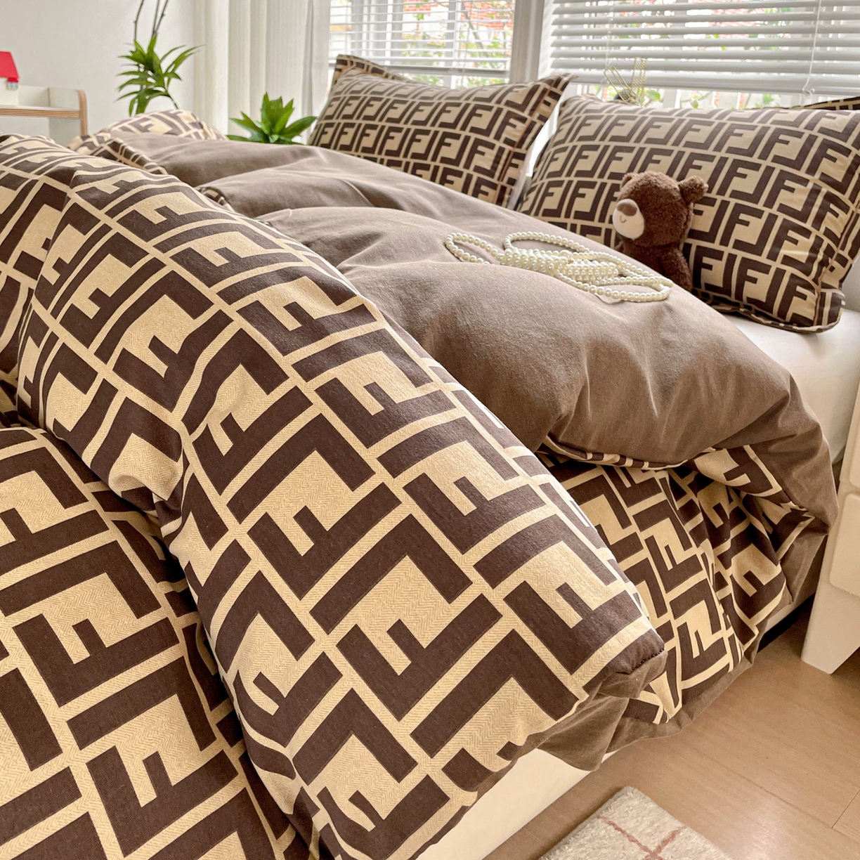 91家纺网 家纺一手货源 找家纺 纽缦家纺 2025新款全棉纯棉磨毛印花四件套 芬迪格