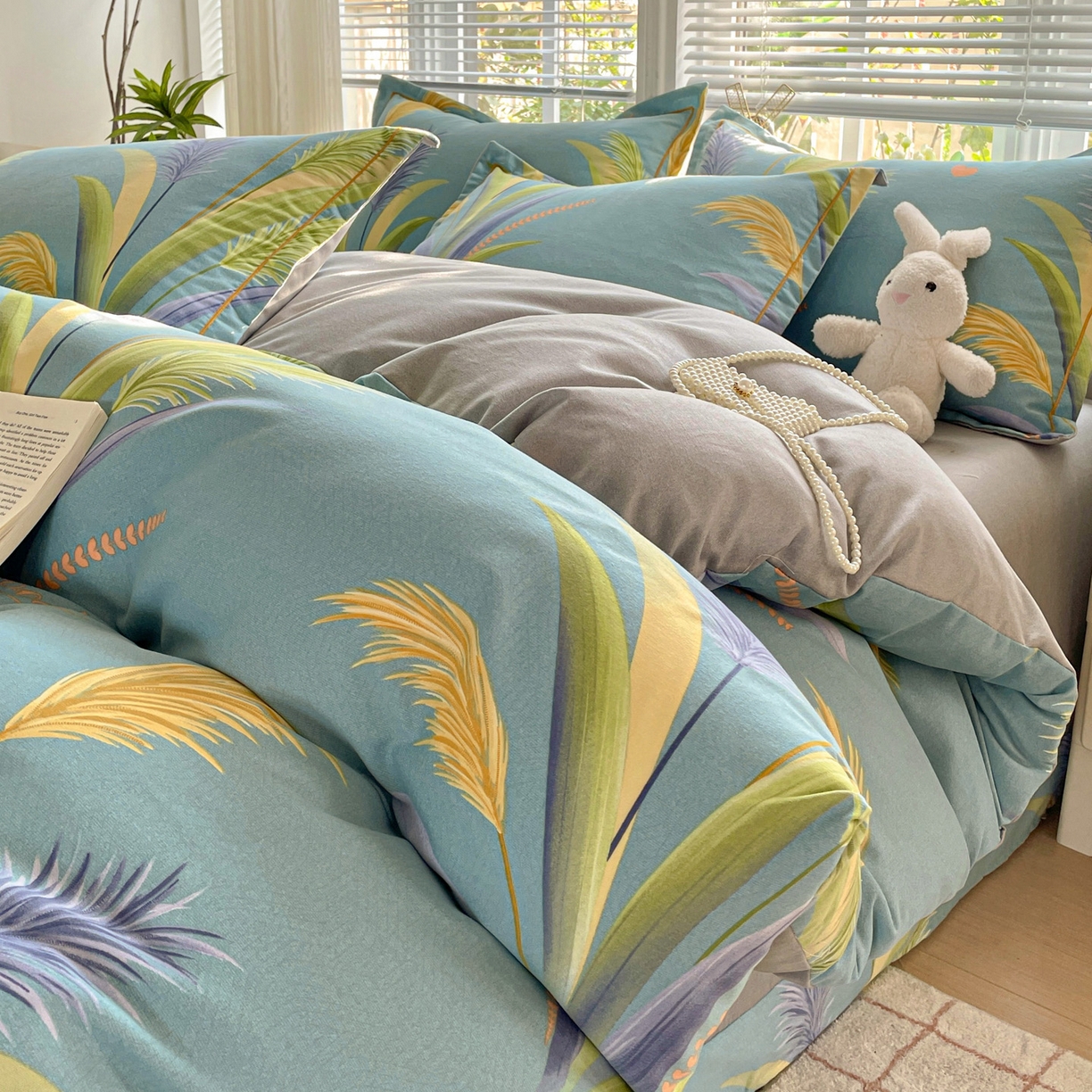 91家纺网 家纺一手货源 找家纺 纽缦家纺 2025新款全棉纯棉磨毛印花四件套 风吹麦浪蓝