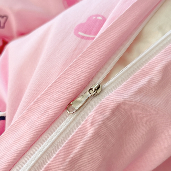 91家纺网 家纺一手货源 找家纺 金爱家2025新款三丽鸥正版授权卡通数码印花混搭纯棉印花系列四件套 棉三丽鸥-粉粉甜美kitty