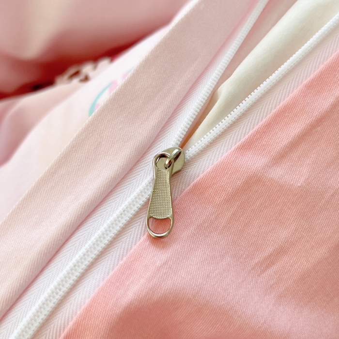 91家纺网 家纺一手货源 找家纺 金爱家2025新款三丽鸥正版授权卡通数码印花混搭纯棉印花系列四件套 棉三丽鸥-混搭baby kt