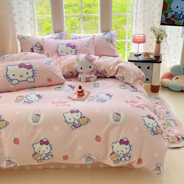 91家纺网 家纺一手货源 找家纺 金爱家2025新款三丽鸥正版授权卡通数码印花混搭纯棉印花系列四件套 棉三丽鸥-混搭kitty小熊粉